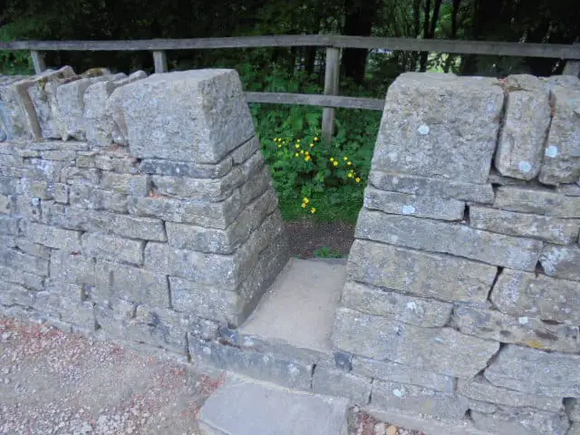 Dry stone wall step through stile