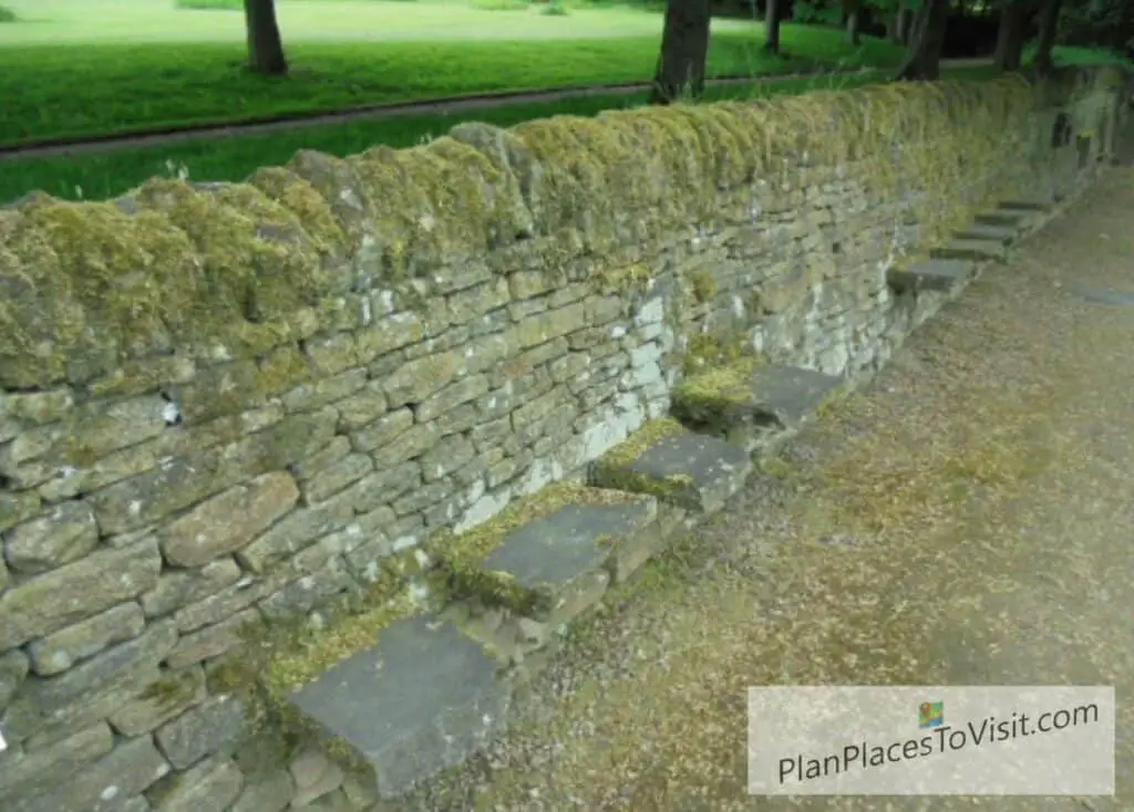 Dry Stone walls in Yorkshire - Dry Stone Wall Seats